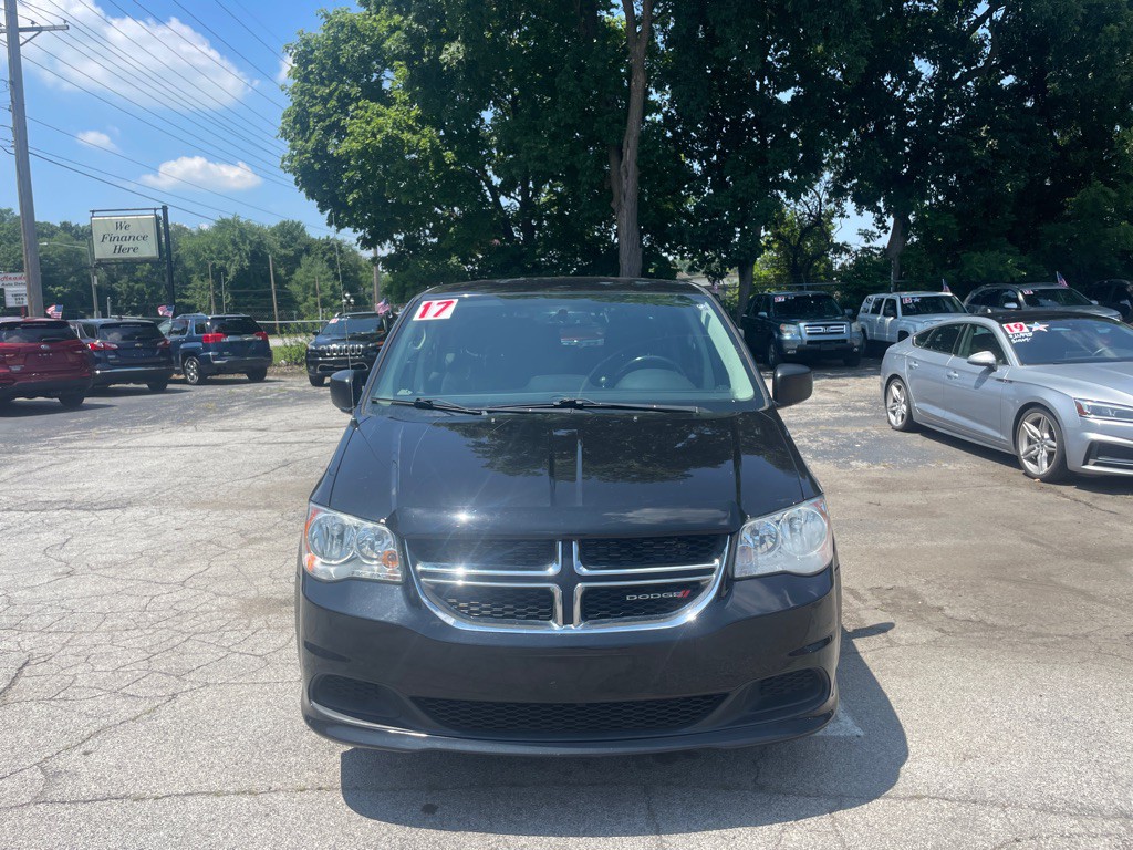 2017 Dodge Grand Caravan Image 2