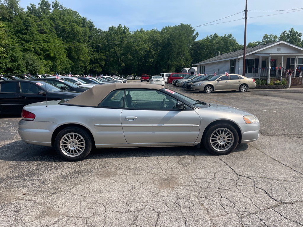 2006 Chrysler Sebring Image 4