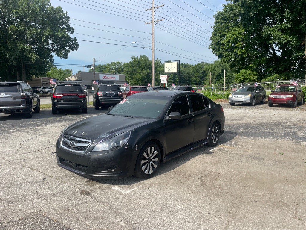2011 Subaru Legacy Image 1