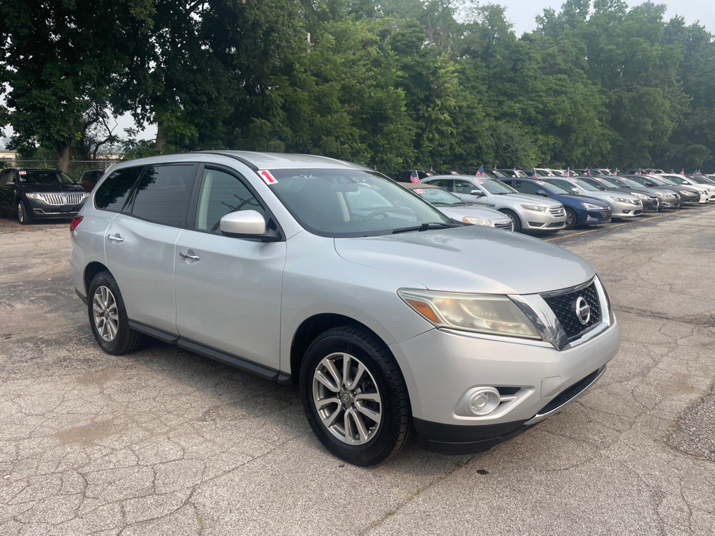 2013 Nissan Pathfinder Image 3