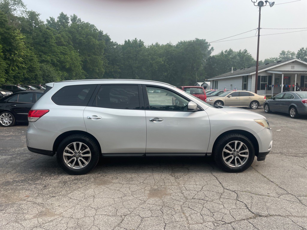 2013 Nissan Pathfinder Image 4