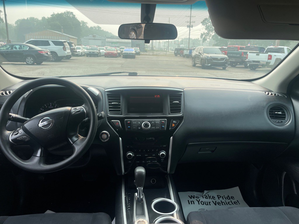 2013 Nissan Pathfinder Image 11