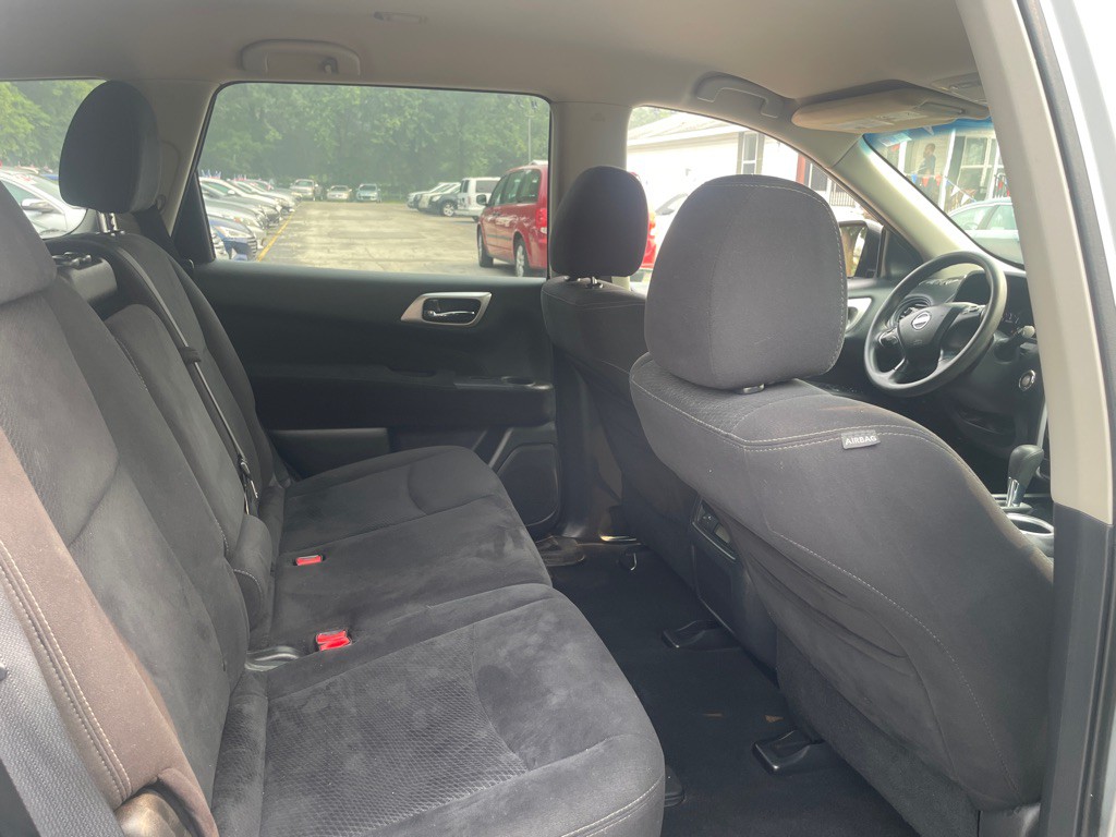 2013 Nissan Pathfinder Image 13