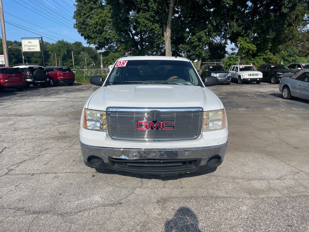 2008 GMC Sierra Image 2