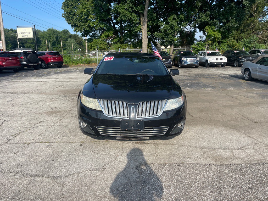 2009 Lincoln MKS Image 2
