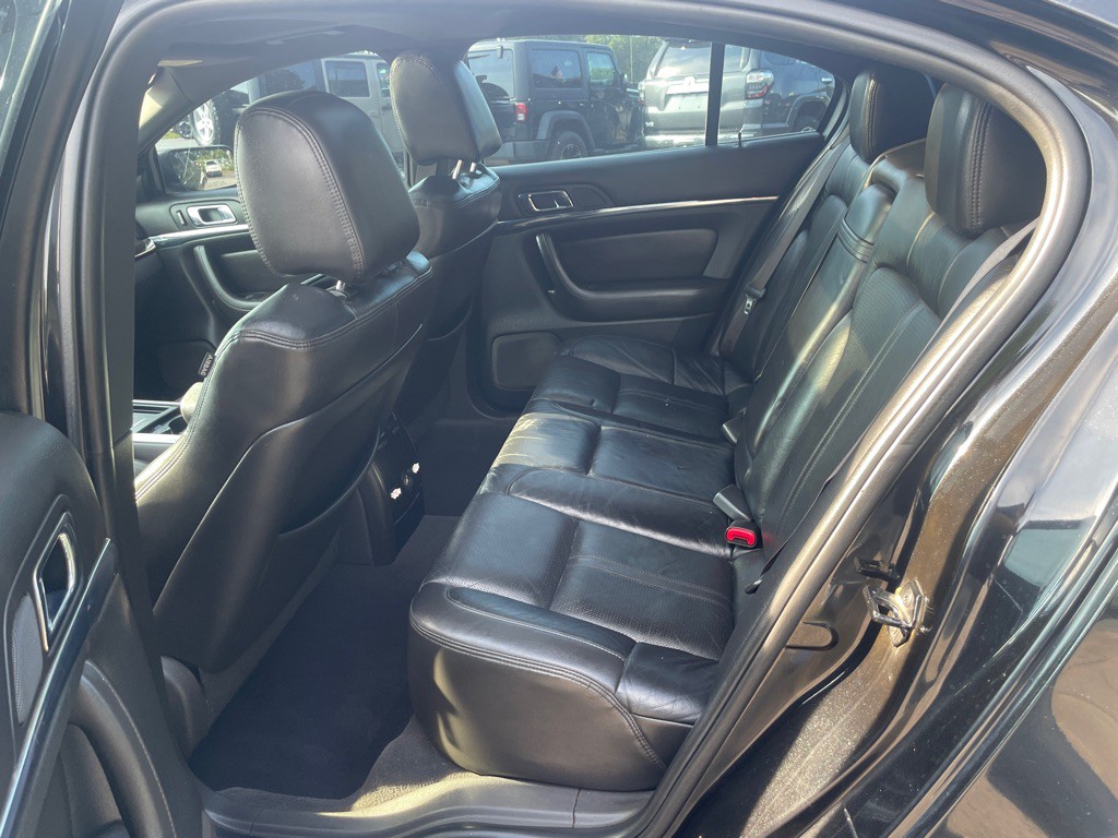 2009 Lincoln MKS Image 11