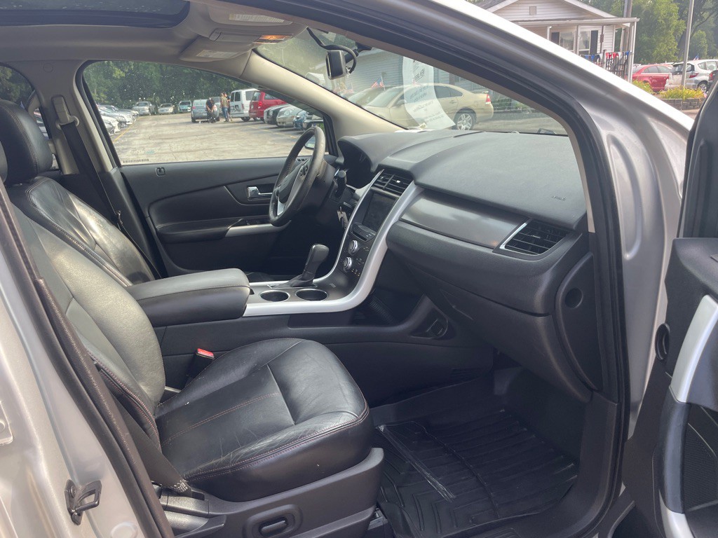 2012 Ford Edge Image 10