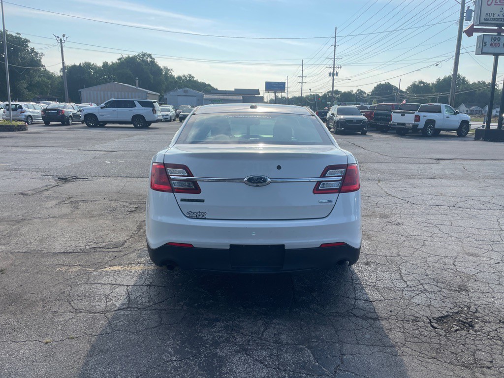 2016 Ford Taurus Image 6