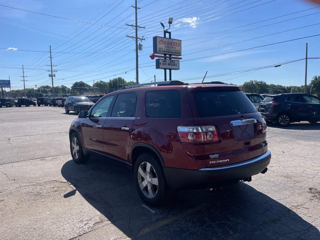 2011 GMC Acadia Image 7