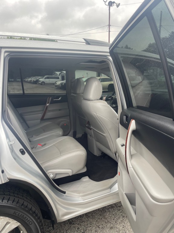 2012 Toyota Highlander Image 10