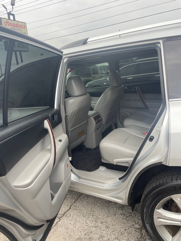 2012 Toyota Highlander Image 11
