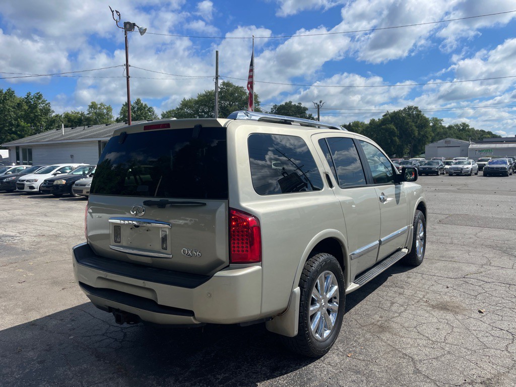 2008 INFINITI QX56 Image 5