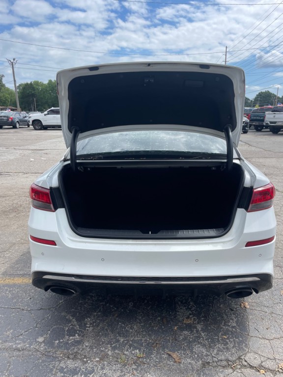 2020 Kia Optima Image 12