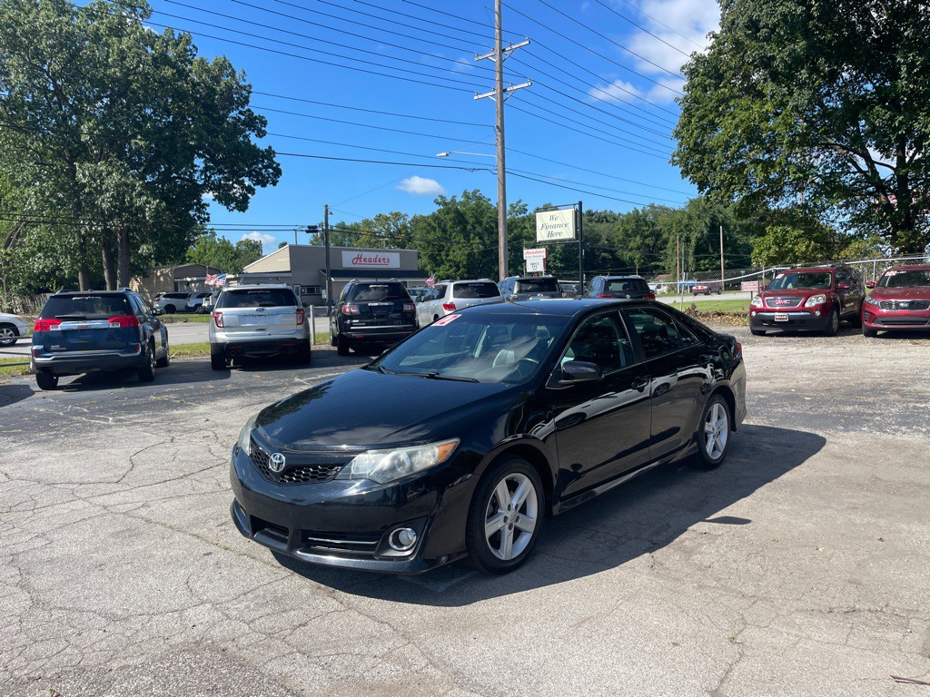 2012 Toyota Camry Image 1