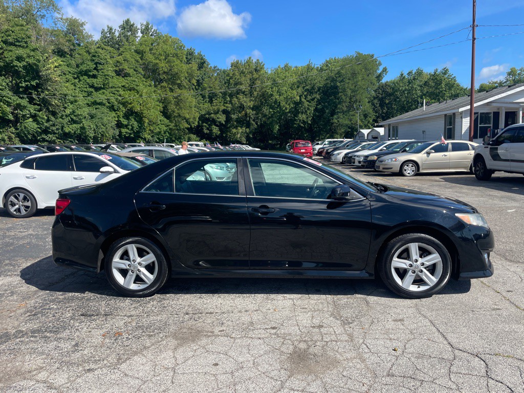 2012 Toyota Camry Image 4