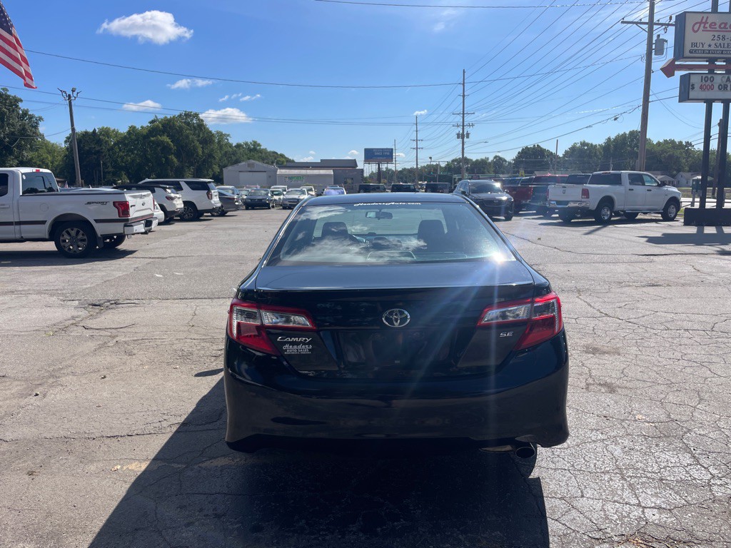 2012 Toyota Camry Image 6