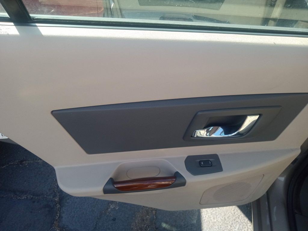 2003 Cadillac CTS Image 6