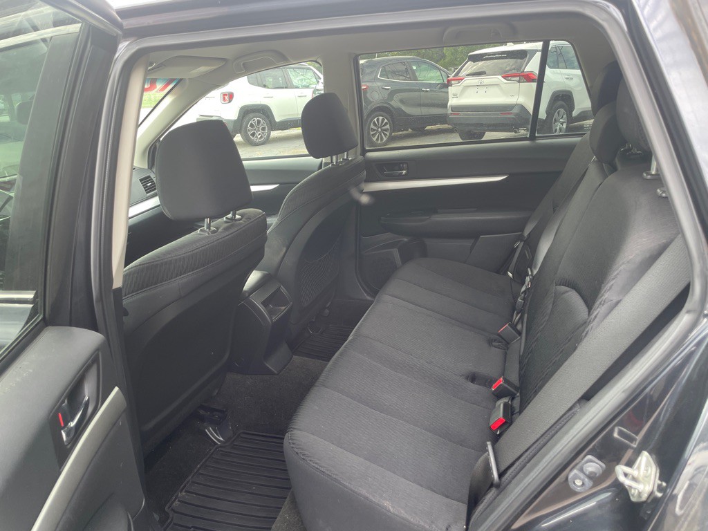 2012 Subaru Outback Image 9