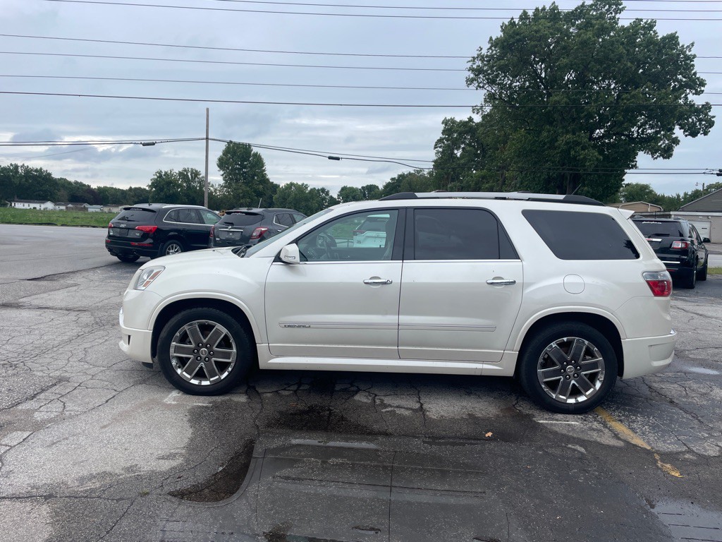 2012 GMC Acadia Image 8
