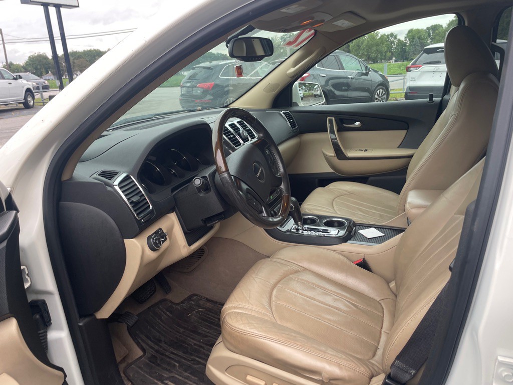 2012 GMC Acadia Image 9