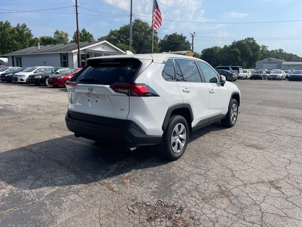 2022 Toyota Rav4 Image 3