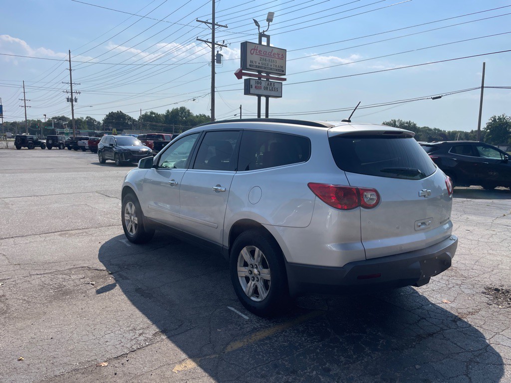 2010 Chevrolet Traverse Image 7