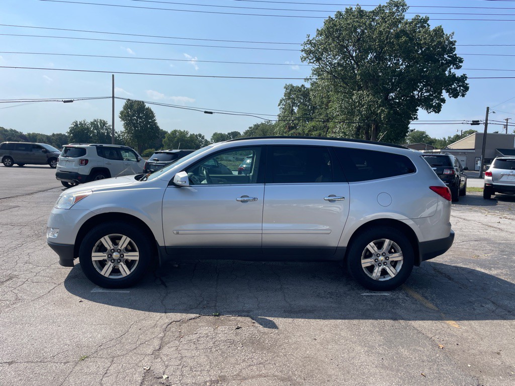 2010 Chevrolet Traverse Image 8