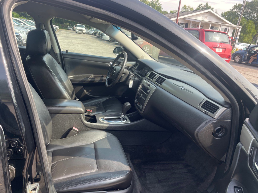 2008 Chevrolet Impala Image 13