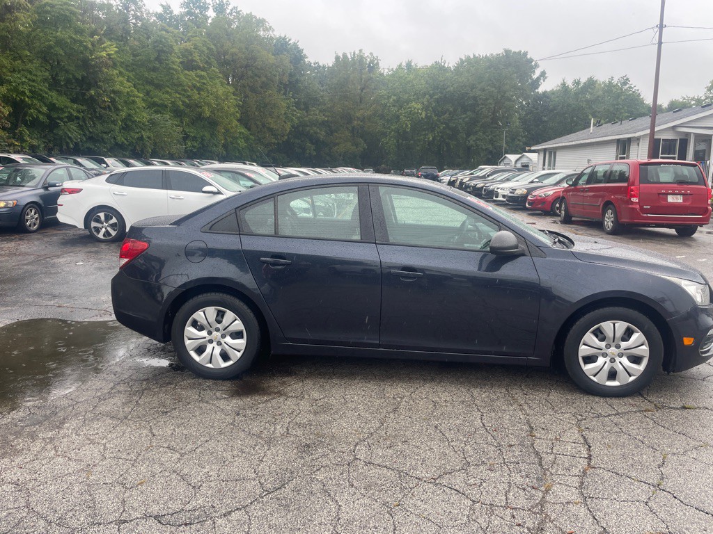 2016 Chevrolet Cruze Image 4
