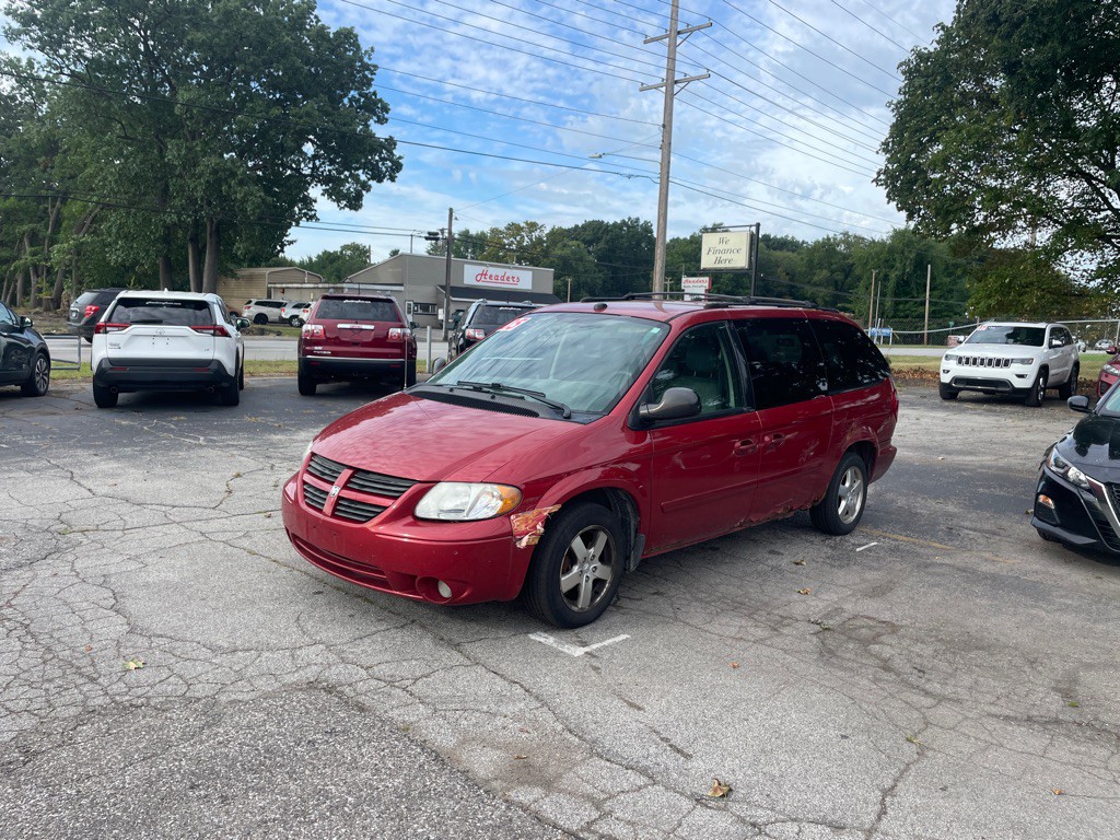 2005 Dodge Grand Caravan Image 1