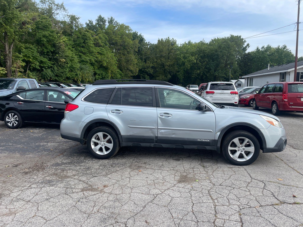 2013 Subaru Outback Image 4