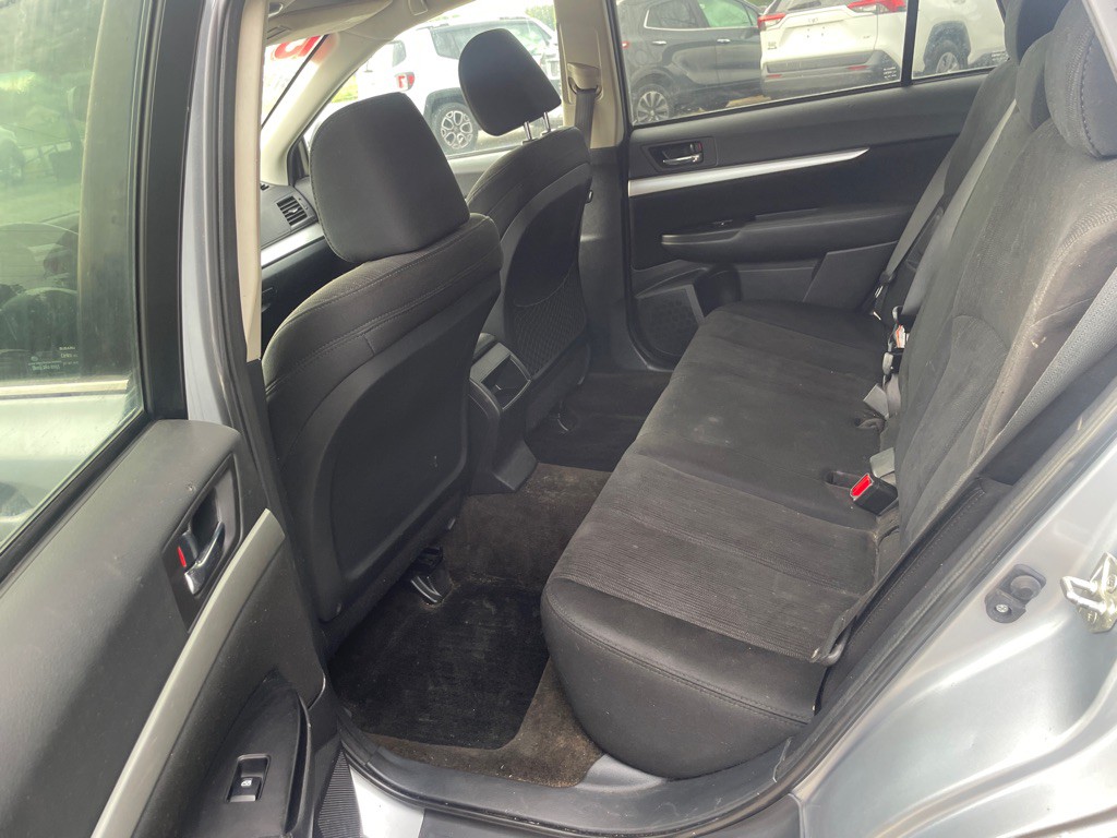2013 Subaru Outback Image 9