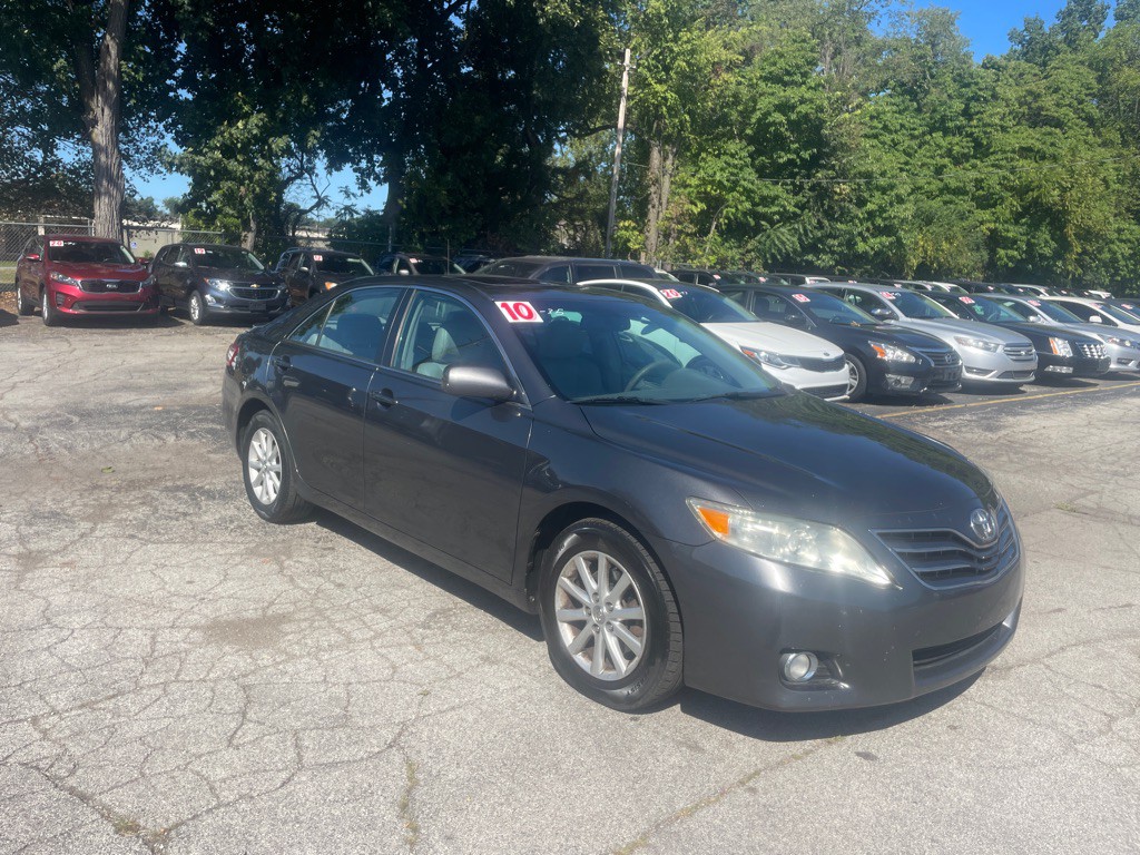 2010 Toyota Camry Image 3