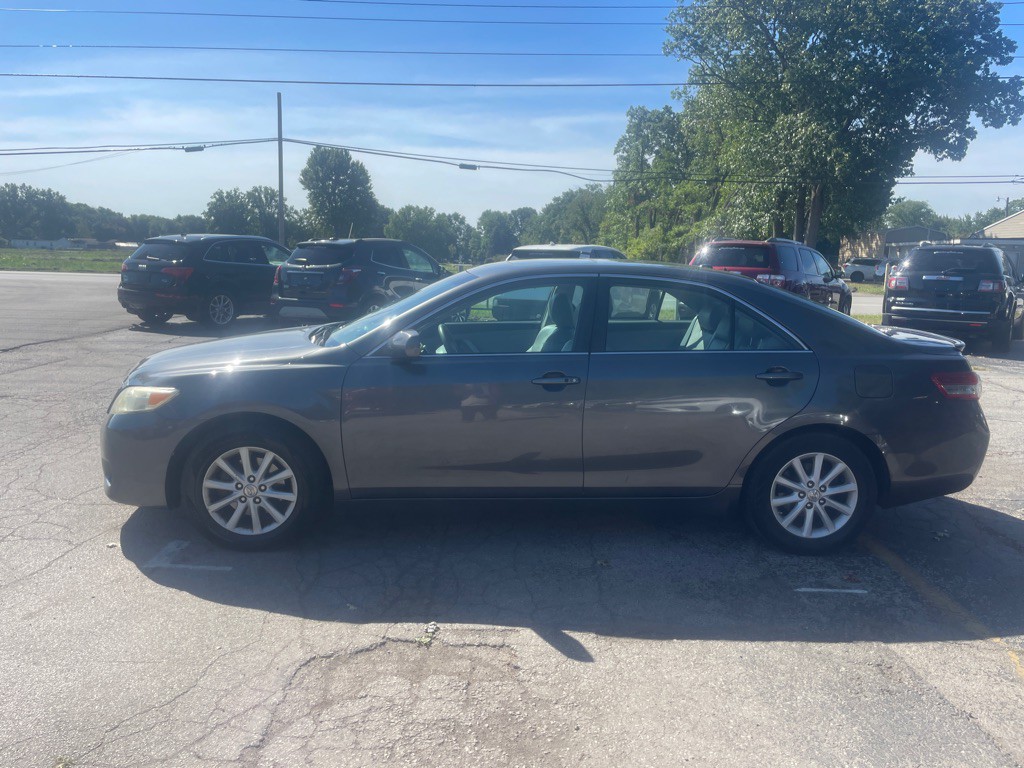2010 Toyota Camry Image 7