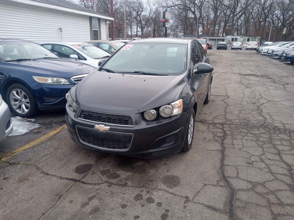 2016 Chevrolet Sonic Image 1