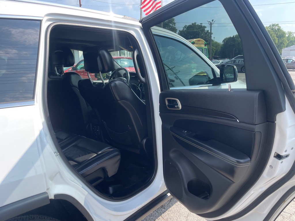 2017 Jeep Grand Cherokee Image 21