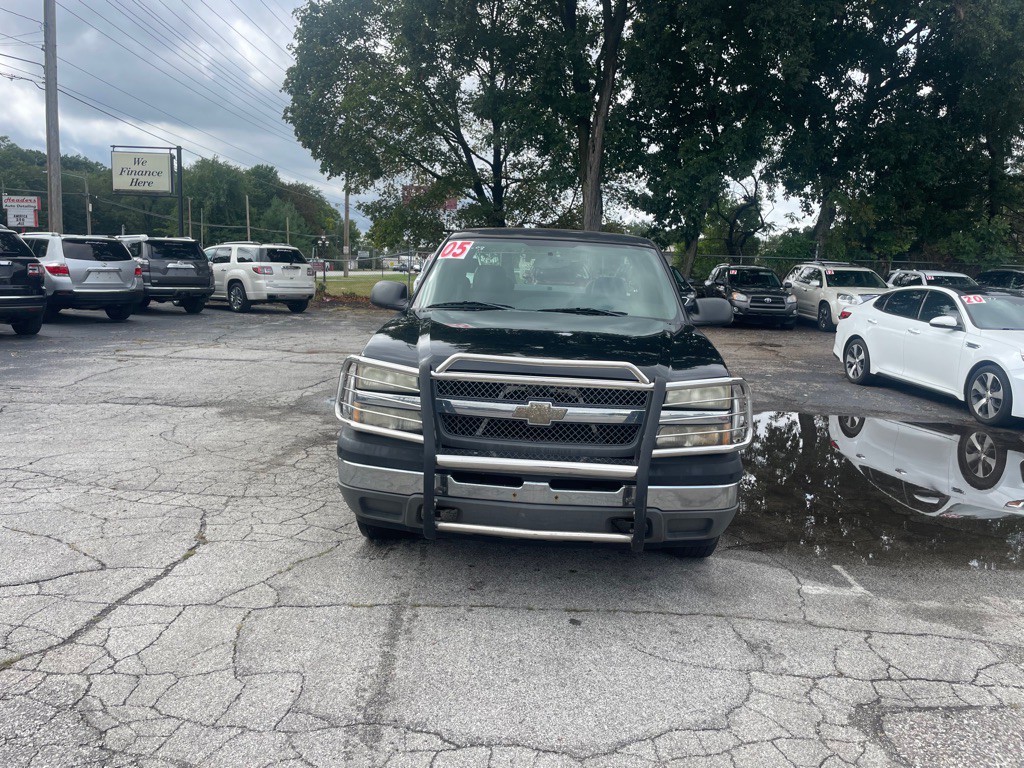 2005 Chevrolet Silverado 1500 Image 2