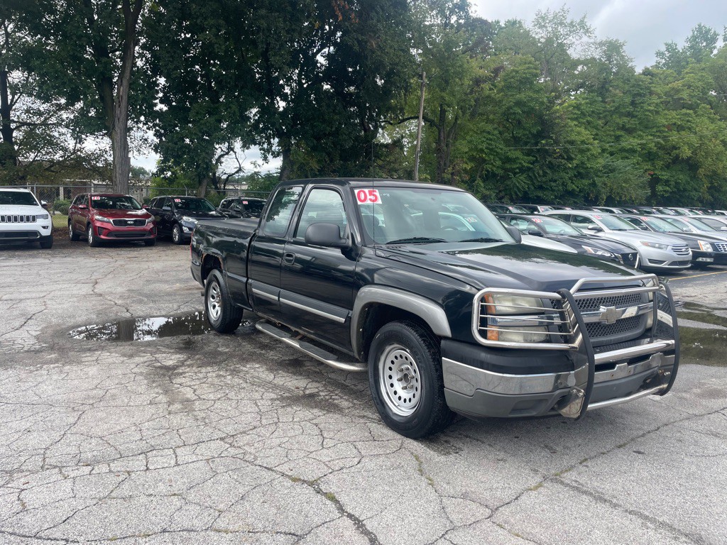 2005 Chevrolet Silverado 1500 Image 3
