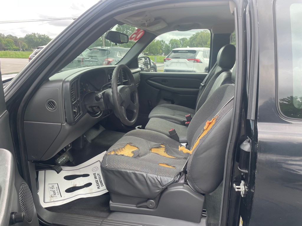 2005 Chevrolet Silverado 1500 Image 9