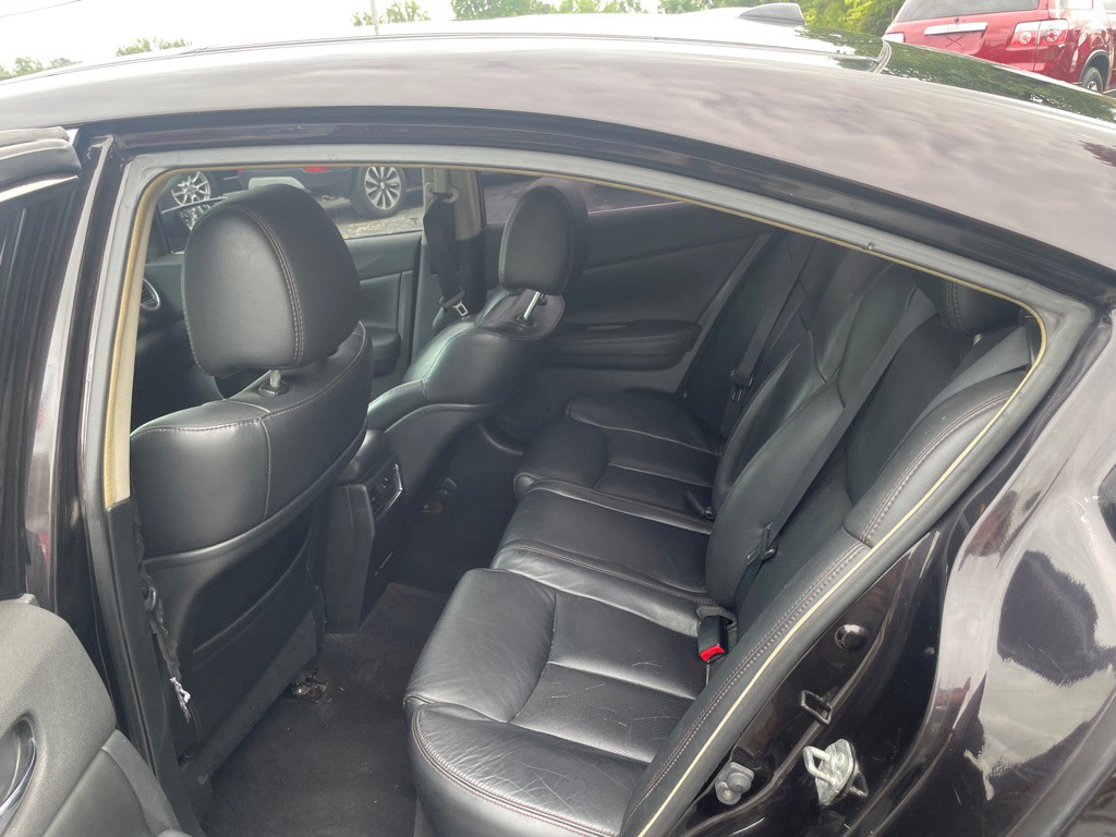 2011 Nissan Maxima Image 10
