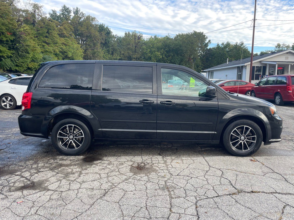 2016 Dodge Grand Caravan Image 4