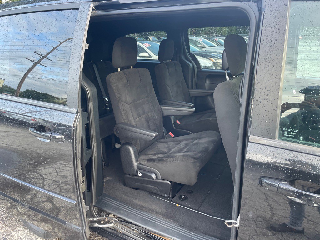 2016 Dodge Grand Caravan Image 11