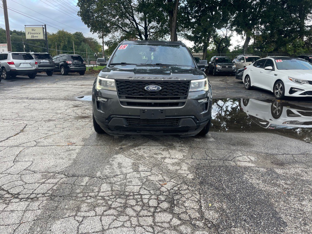 2018 Ford Explorer Image 2