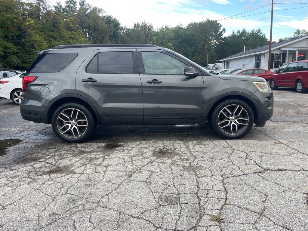 2018 Ford Explorer Image 4