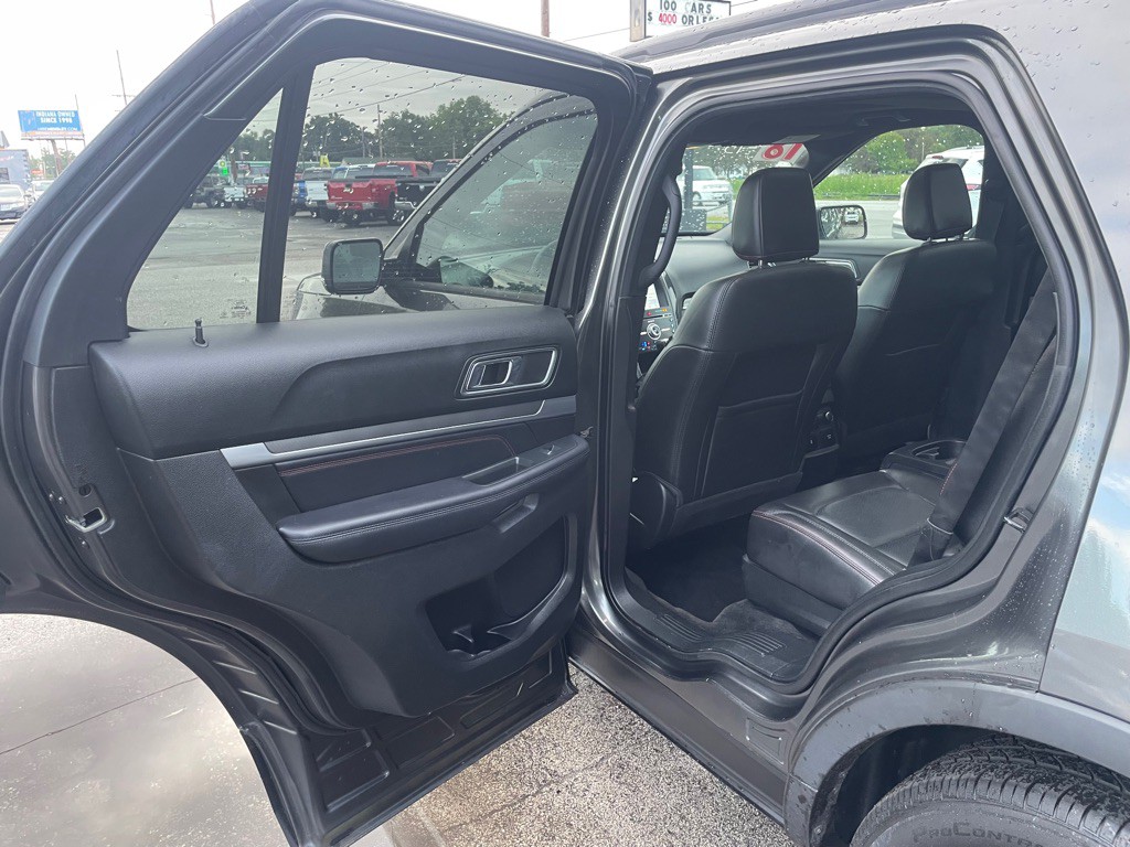 2018 Ford Explorer Image 10