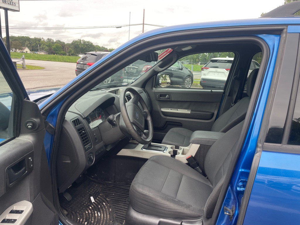 2011 Ford Escape Image 9