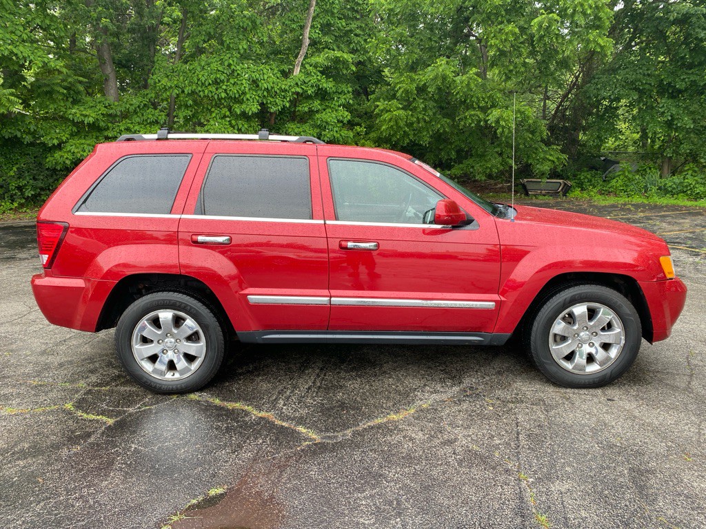 2010 Jeep Grand Cherokee Image 4