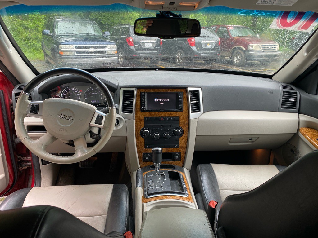 2010 Jeep Grand Cherokee Image 9