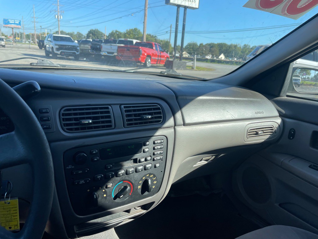 2005 Ford Taurus Image 14