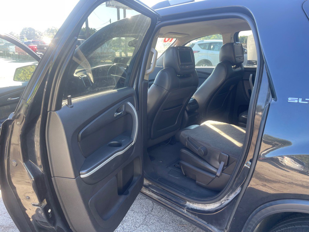 2010 GMC Acadia Image 10